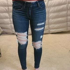 American Eagle Size 2 Short Distressed Jegging